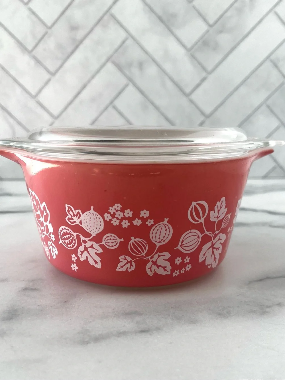 Vintage Pink Gooseberry Pyrex 473 Casserole Dish with Clear Lid